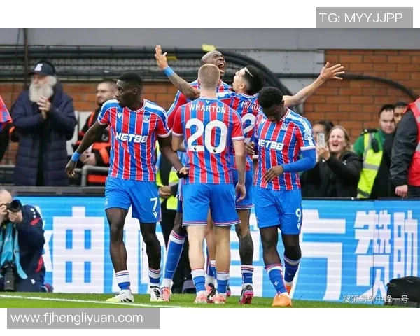 英超激战：里昂6-2阿森纳补时进球引爆全场激情瞬间回顾